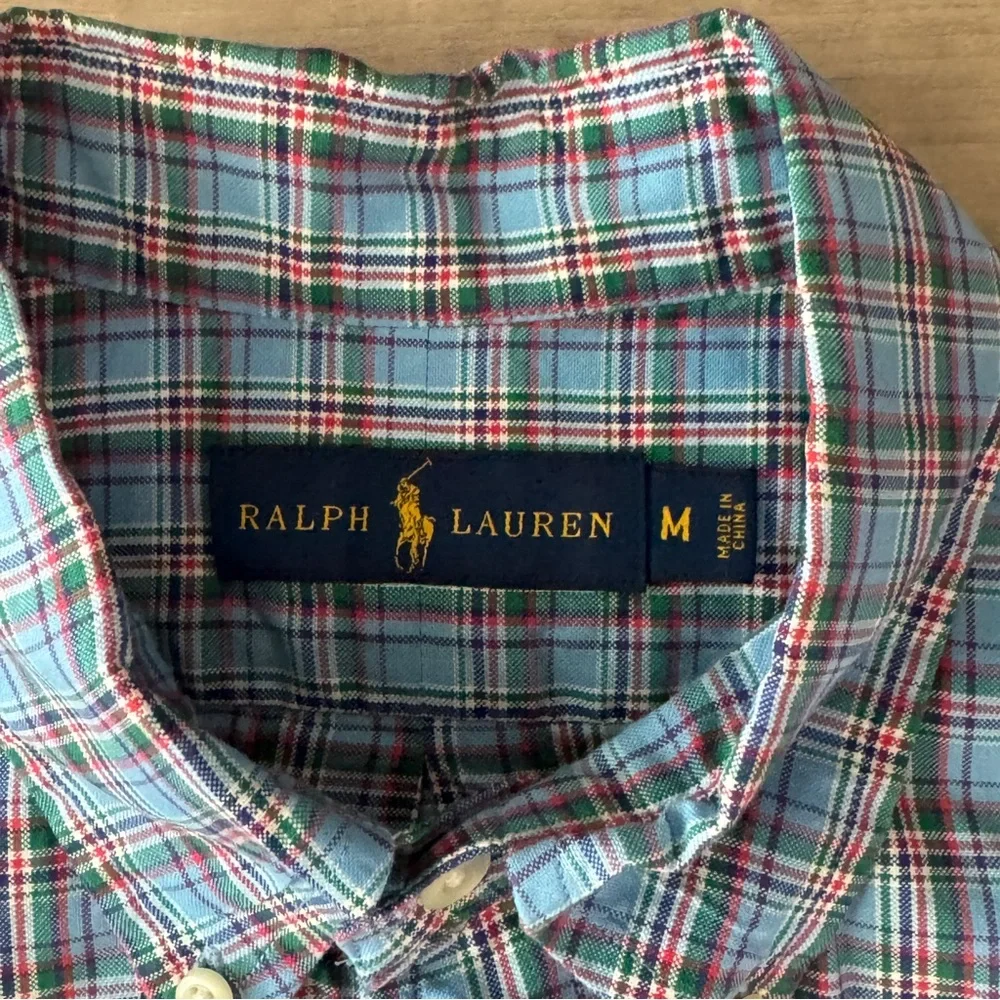 Ralph Lauren Men's Light Blue w/ Red & Green Plaid Button Down Shirt Medium - Picture 5 of 5